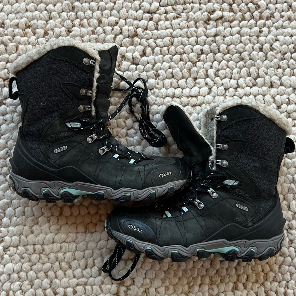 Oboz women’s Bridger 9'' Insulated Waterproof size 9.5